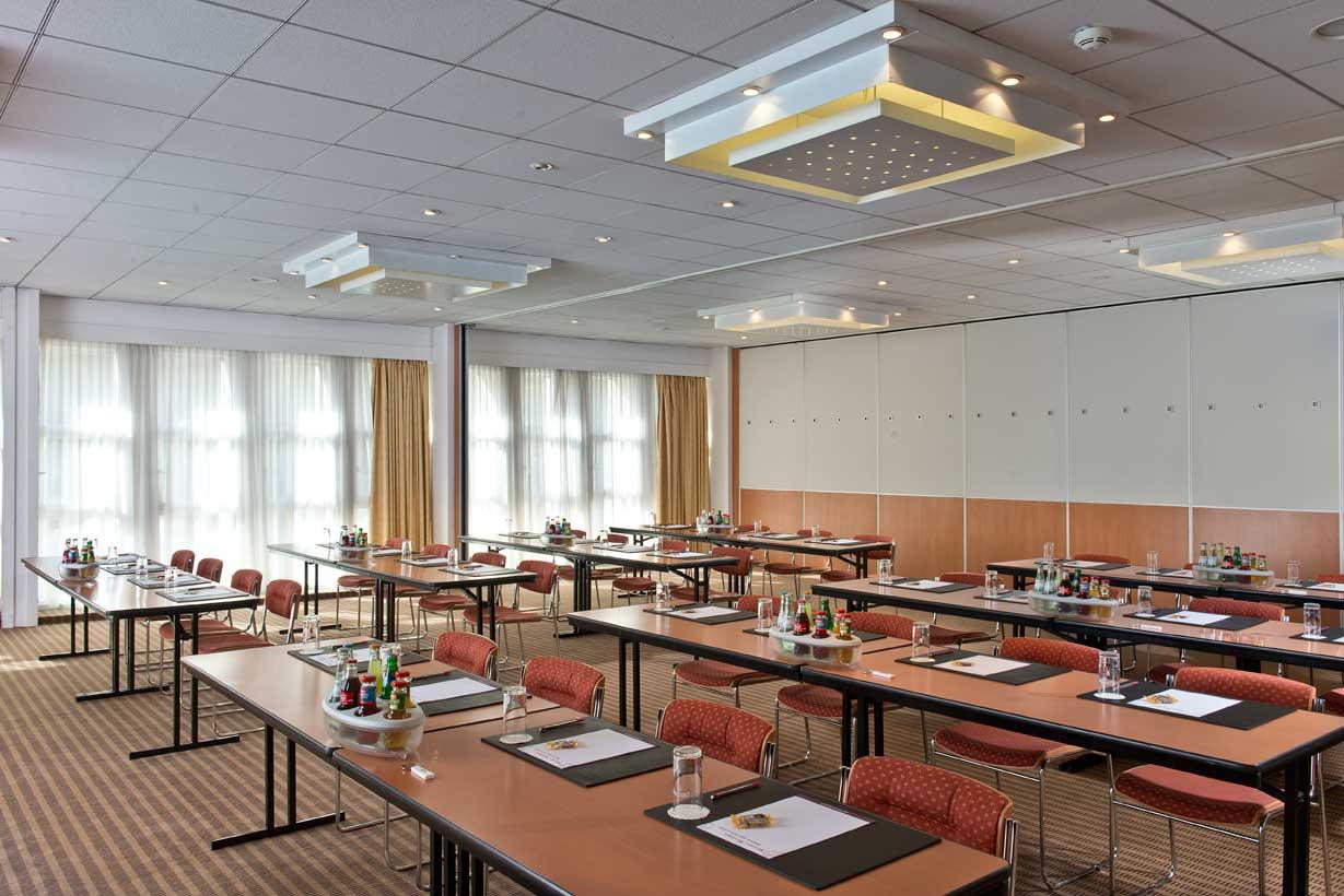 Mercure Hotel Saarbruecken Sued Бизнес снимка