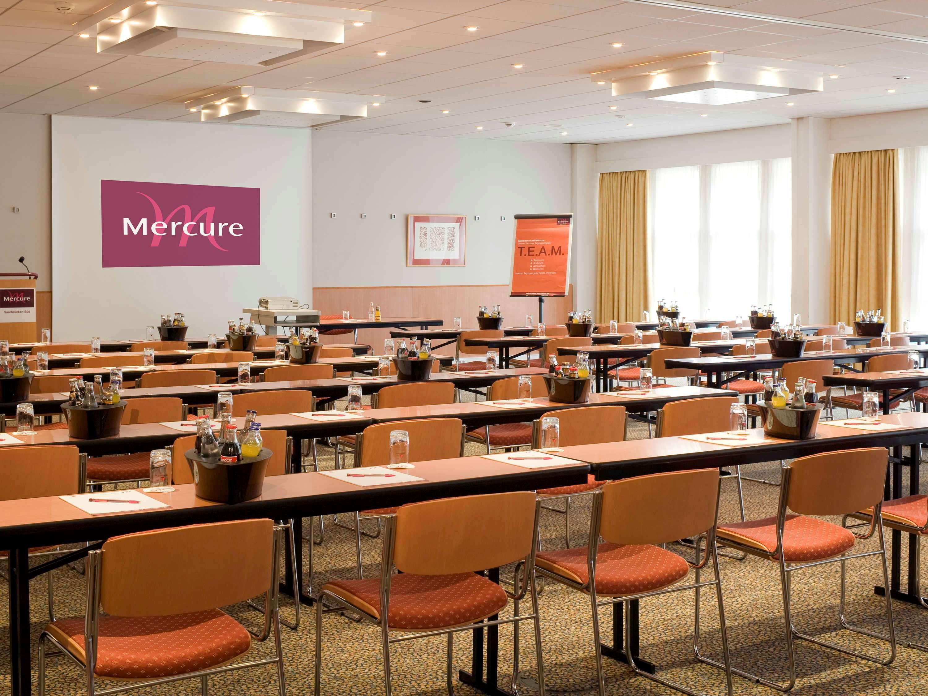 Mercure Hotel Saarbruecken Sued Екстериор снимка